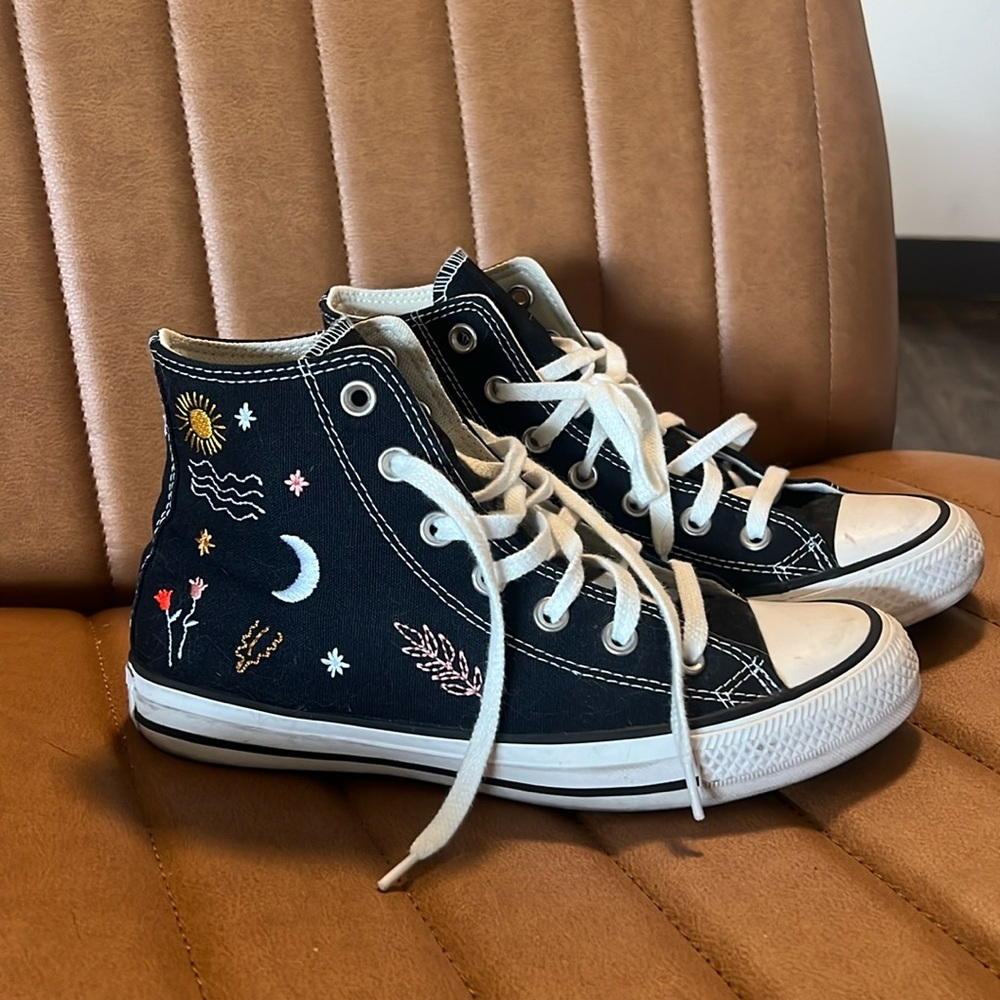 Converse Women's Chuck Taylor All Star It's Ok To Wander Hi-Top Trainers